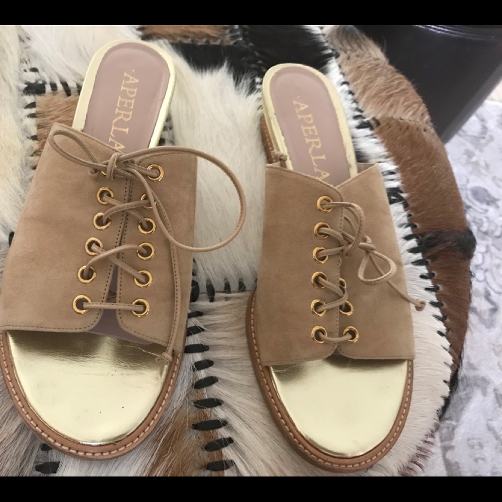 Aperlai wedge sandals